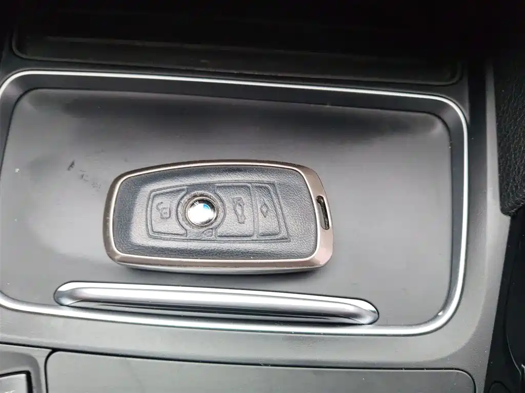 BMW 3 Series 2018 320Li Fashion Style фото 9
