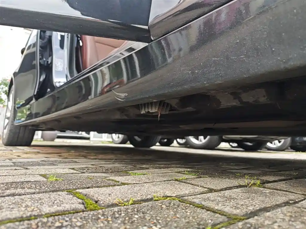 BMW 5 Series 2014 528Li Leading Edition фото 19