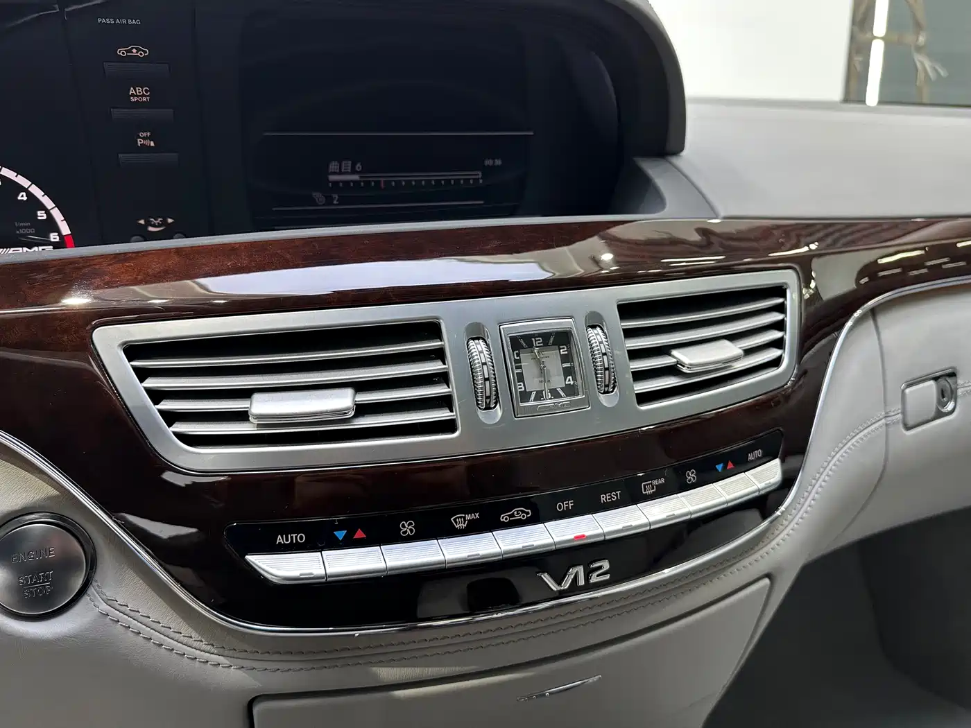 Mercedes-Benz S-Class AMG 2013 AMG S 65 L Grand Edition фото 12