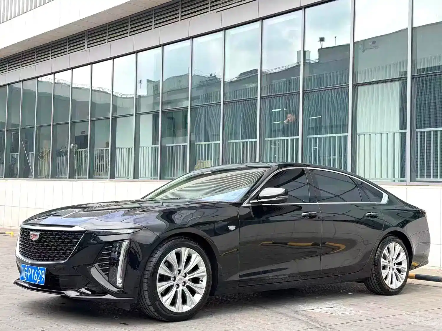 Фото 1 - Cadillac CT6