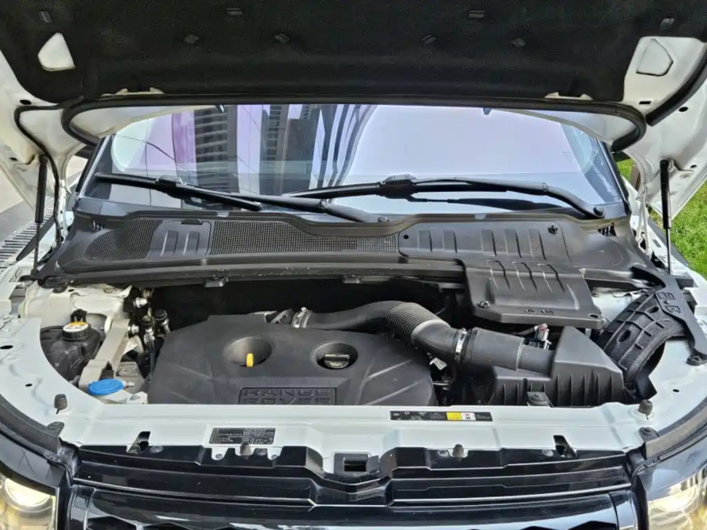 Photo 11 - Land Rover Range Rover Evoque (Import)
