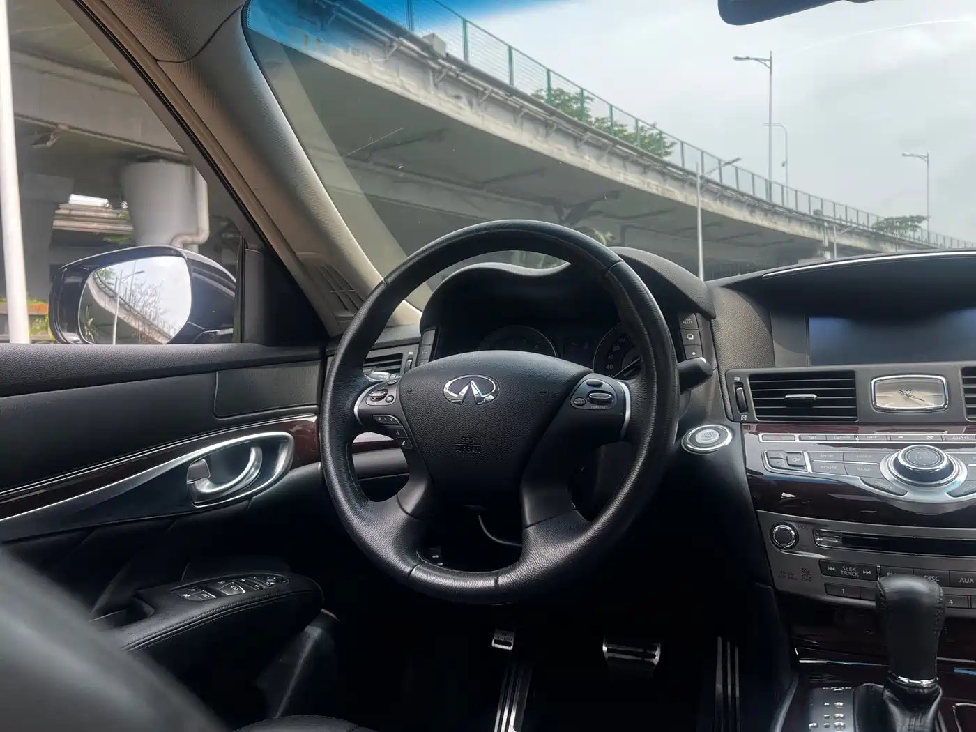 Infiniti Q70 2015 Q70L 2.5L Enjoyment Edition фото 29