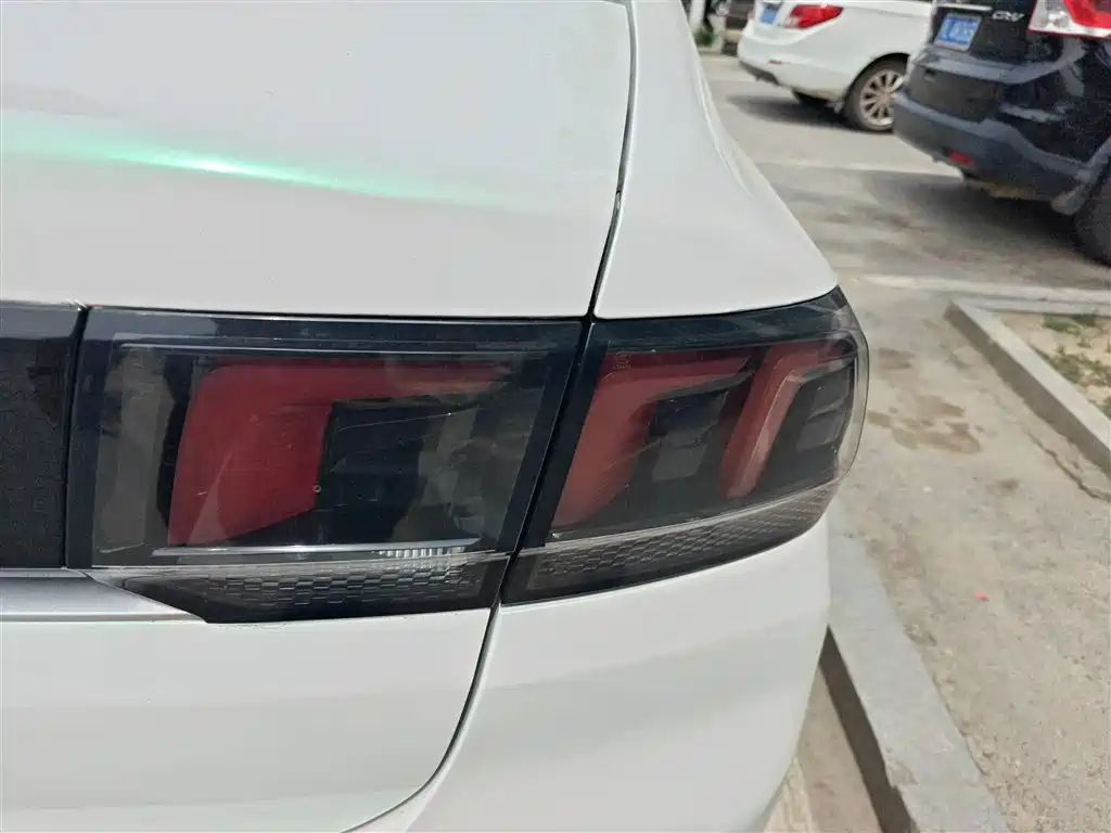 Peugeot 308 2019 1.6L Automatic Luxury Version China V фото 8