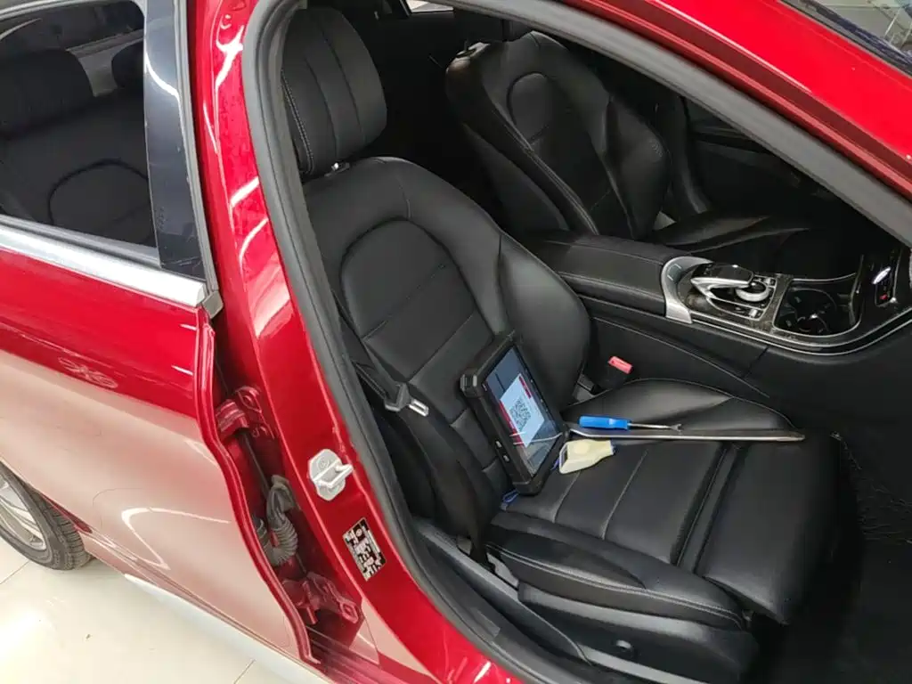 Фото 25 - Mercedes-Benz C-Class