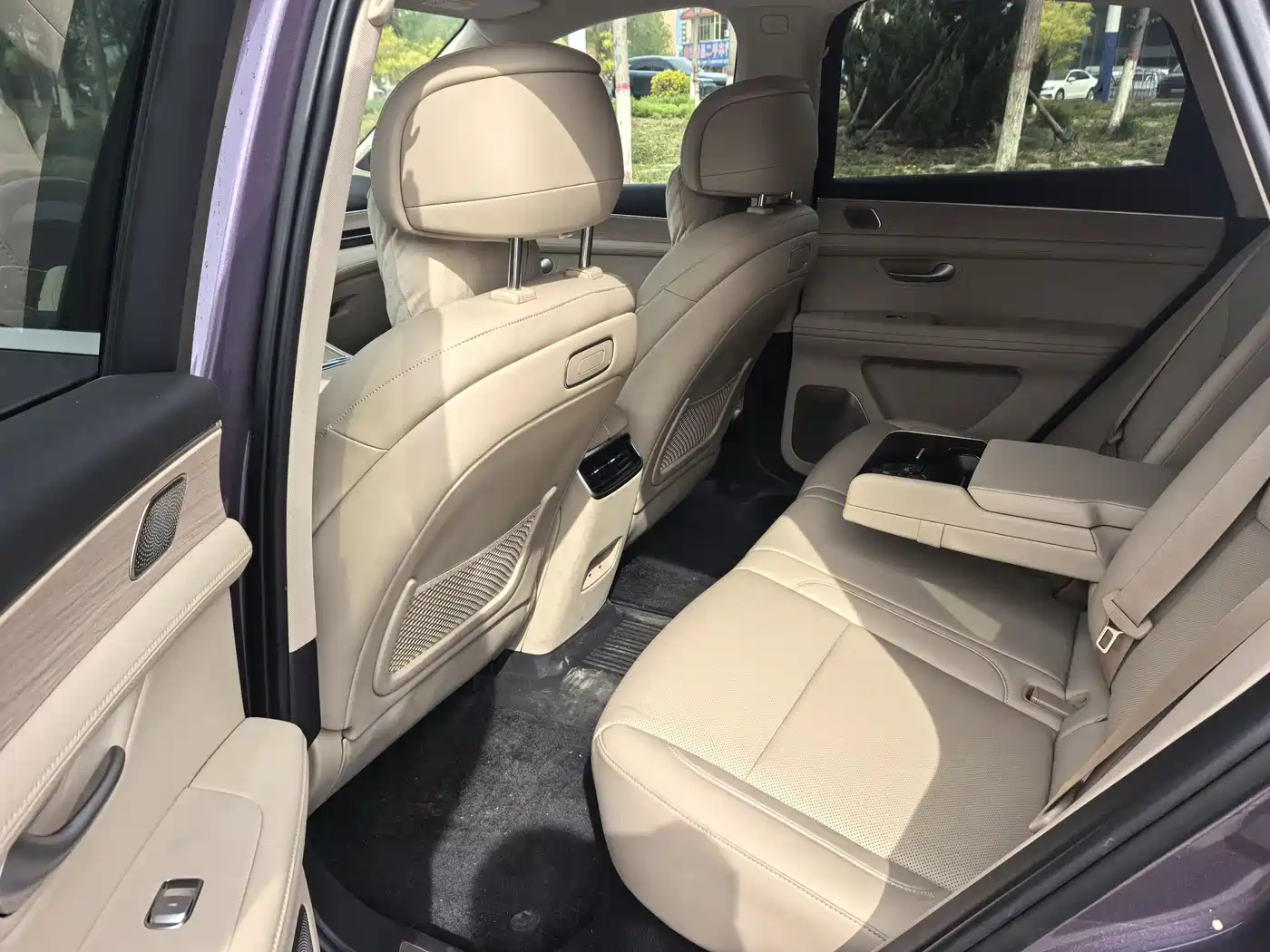 AITO Wenjie AITO M5 2025 Extended Range Ultra AWD фото 12