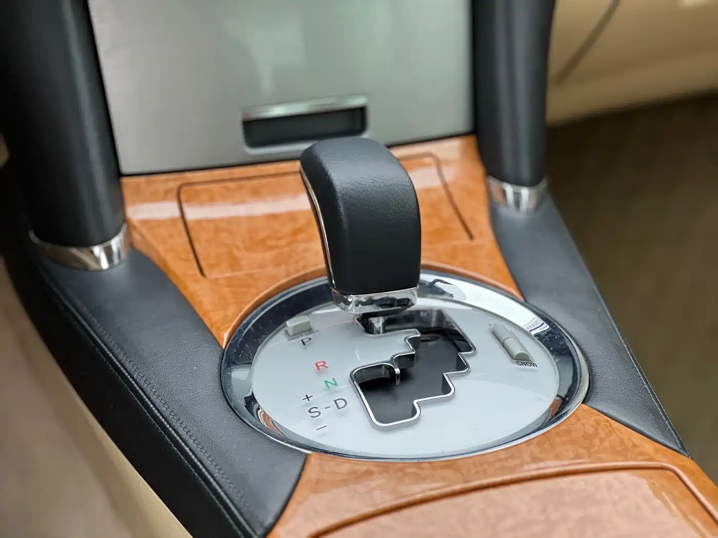 Toyota Reiz 2007 2.5S Sunroof Edition фото 29