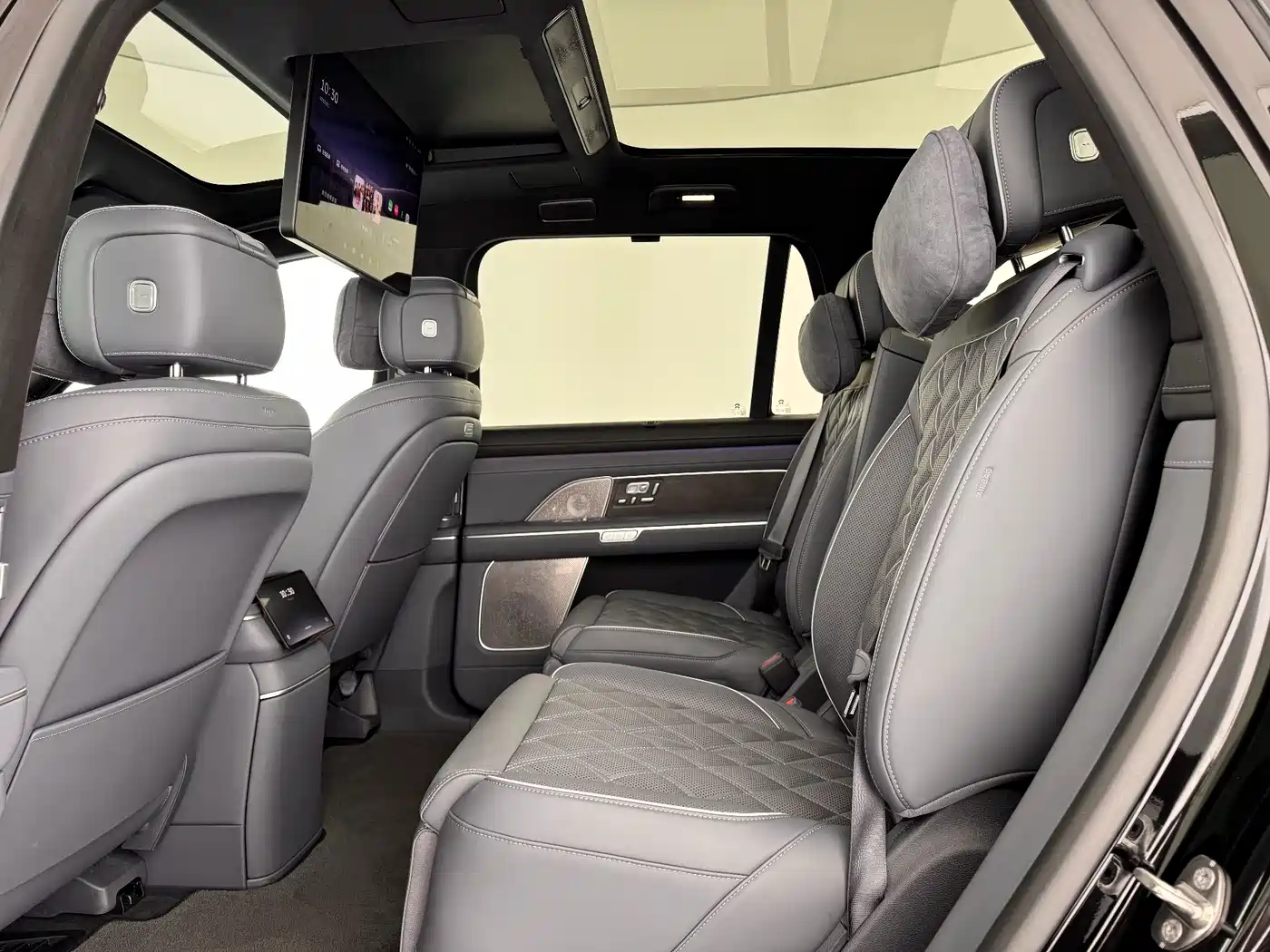 NIO ES8 2025 2025 Model 6-Seat Executive Luxury Edition