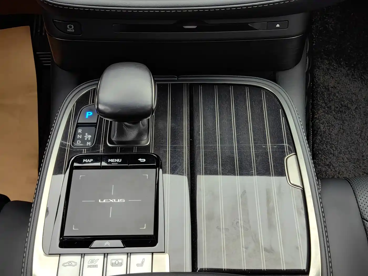 Lexus LS 2018 500h Excellence Edition China V фото 16