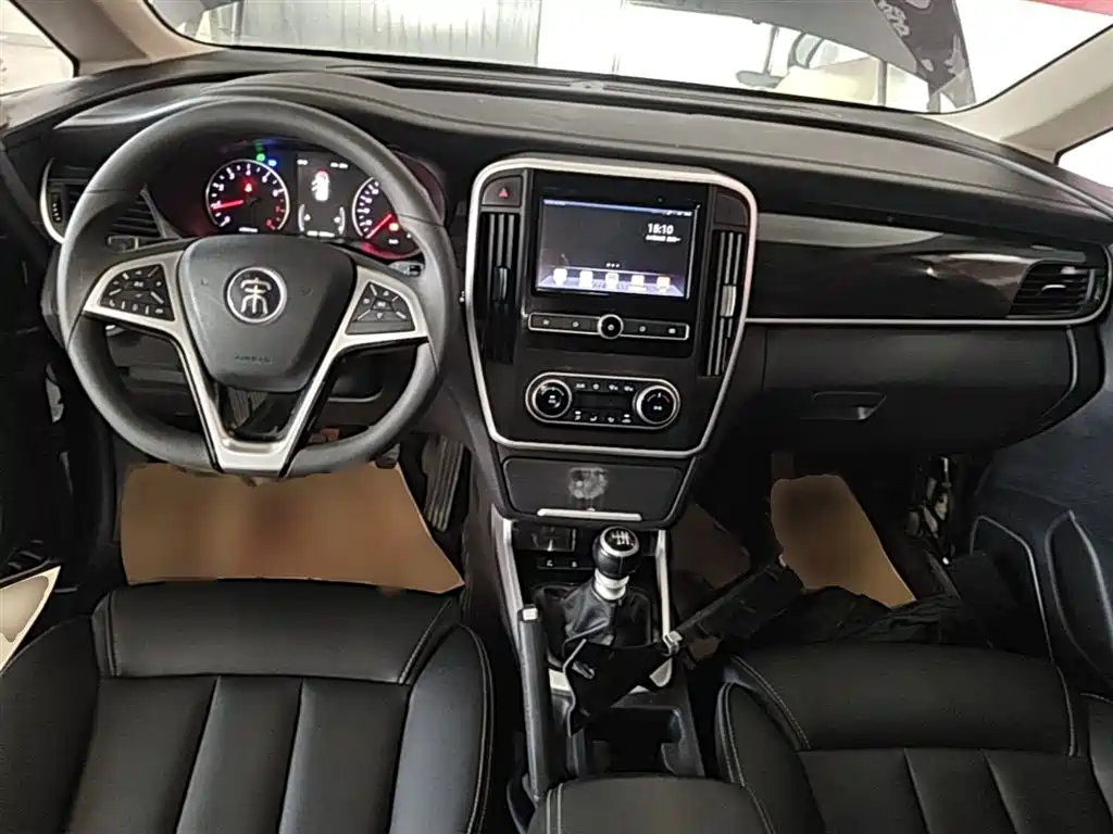 BYD Song MAX 2017 1.5T Manual Smart Luxury 7-Seater фото 6