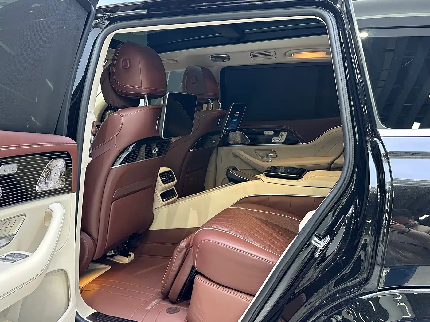 MERCEDES-BENZ MAYBACH GLS