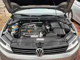 Photo 10 - Volkswagen Sagitar