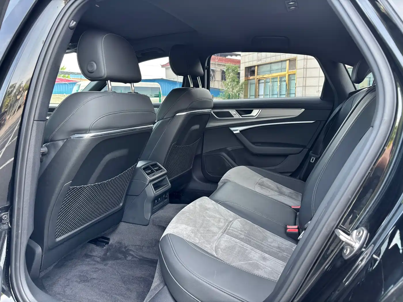 Audi A6L 2023 40 TFSI Luxury Dynamic фото 13