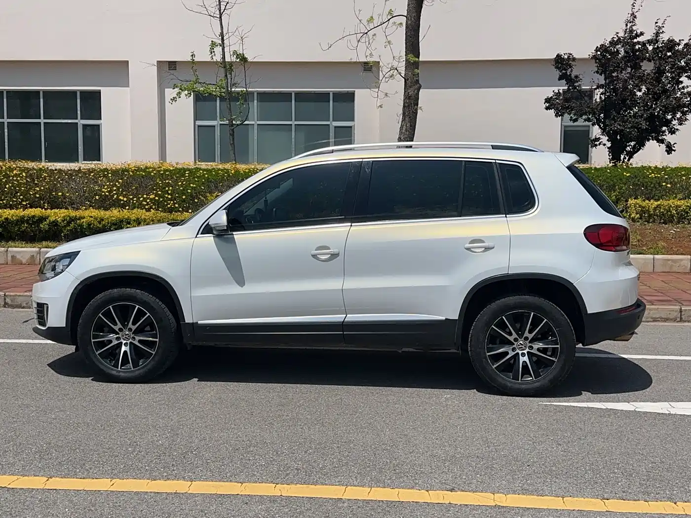 Volkswagen Tiguan 2016 Model 300TSI Automatic 2WD Luxury Edition фото 8