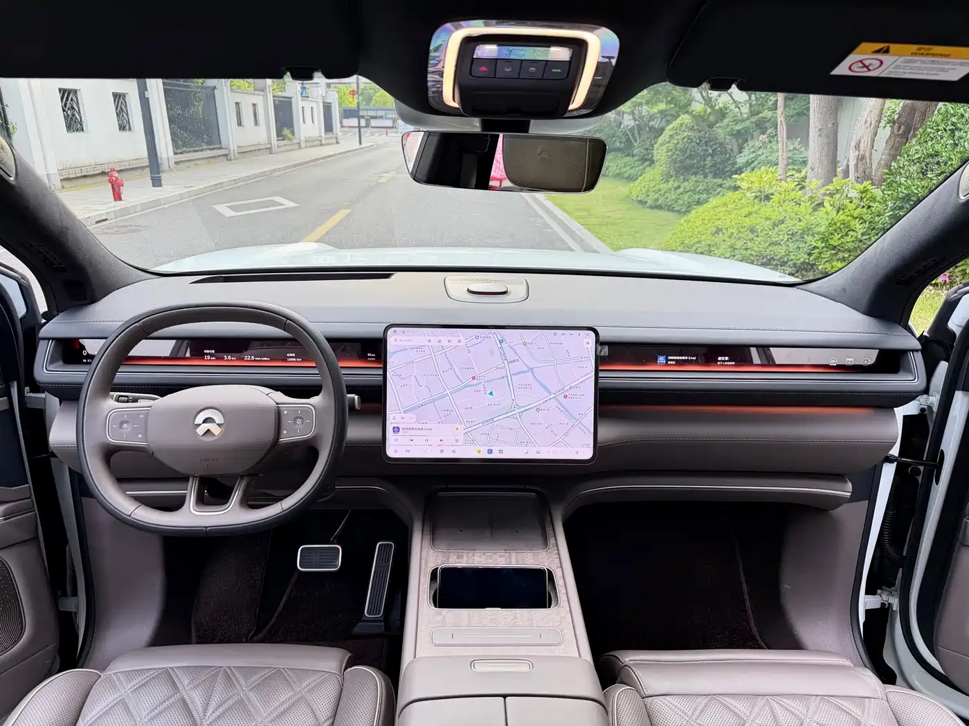 NIO ES8 2025 Base Model 7-Seater фото 8