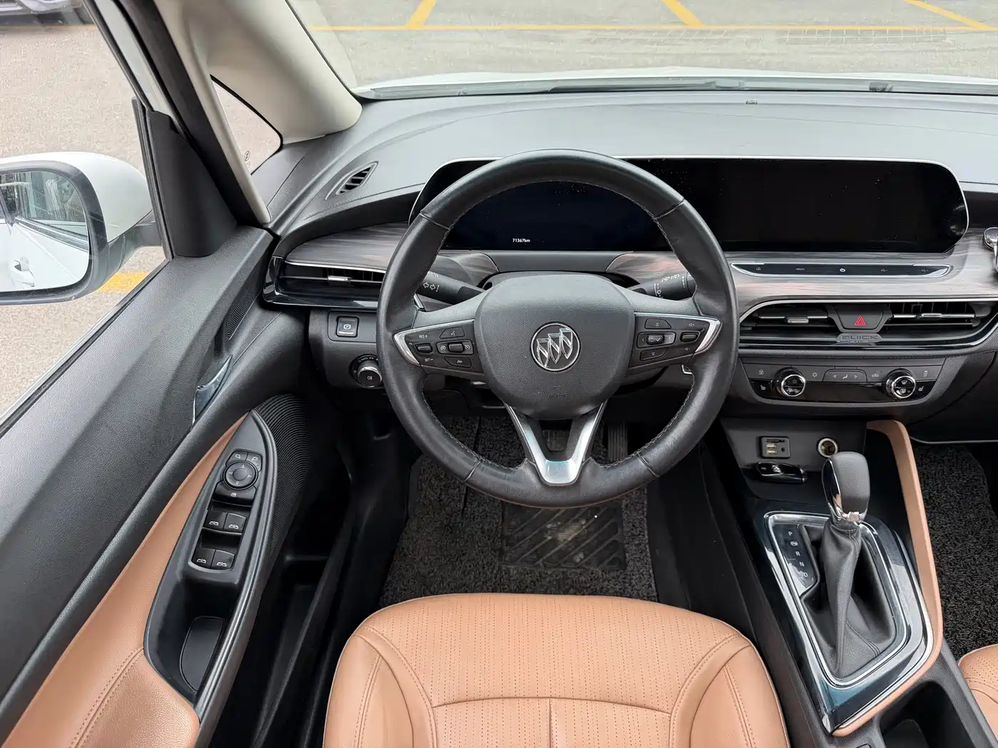 Фото 17 - Buick GL6