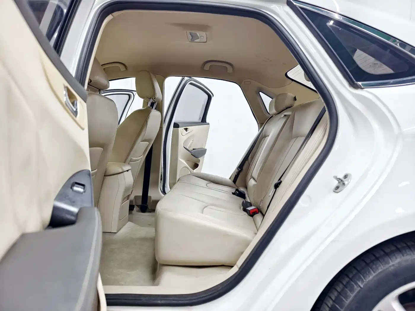 Chery Arrizo 7 2014 2014 1.6L Manual Zhishang Magic Edition