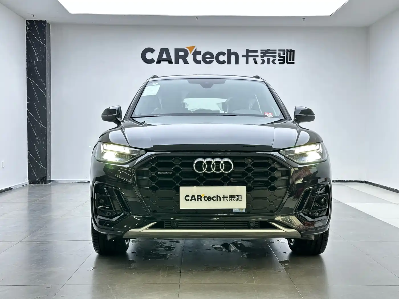 Audi Q5L 2024 Model 40 TFSI Luxury Dynamic фото 2