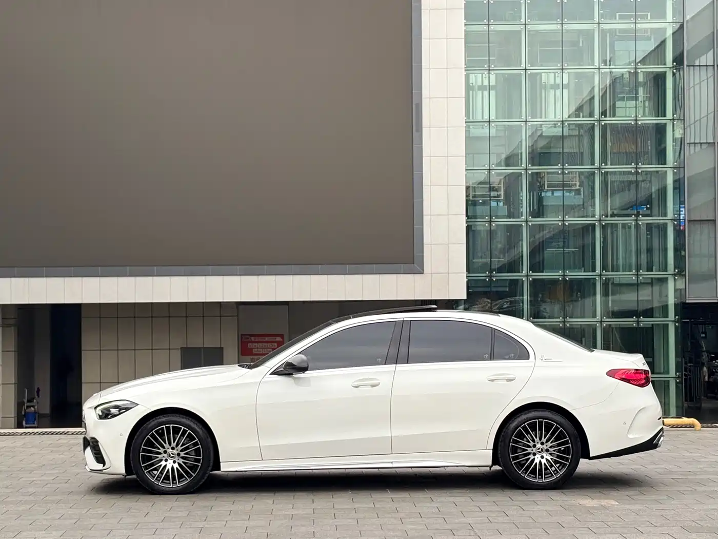 Mercedes-Benz C-Class 2023 C 260 L Sport фото 3