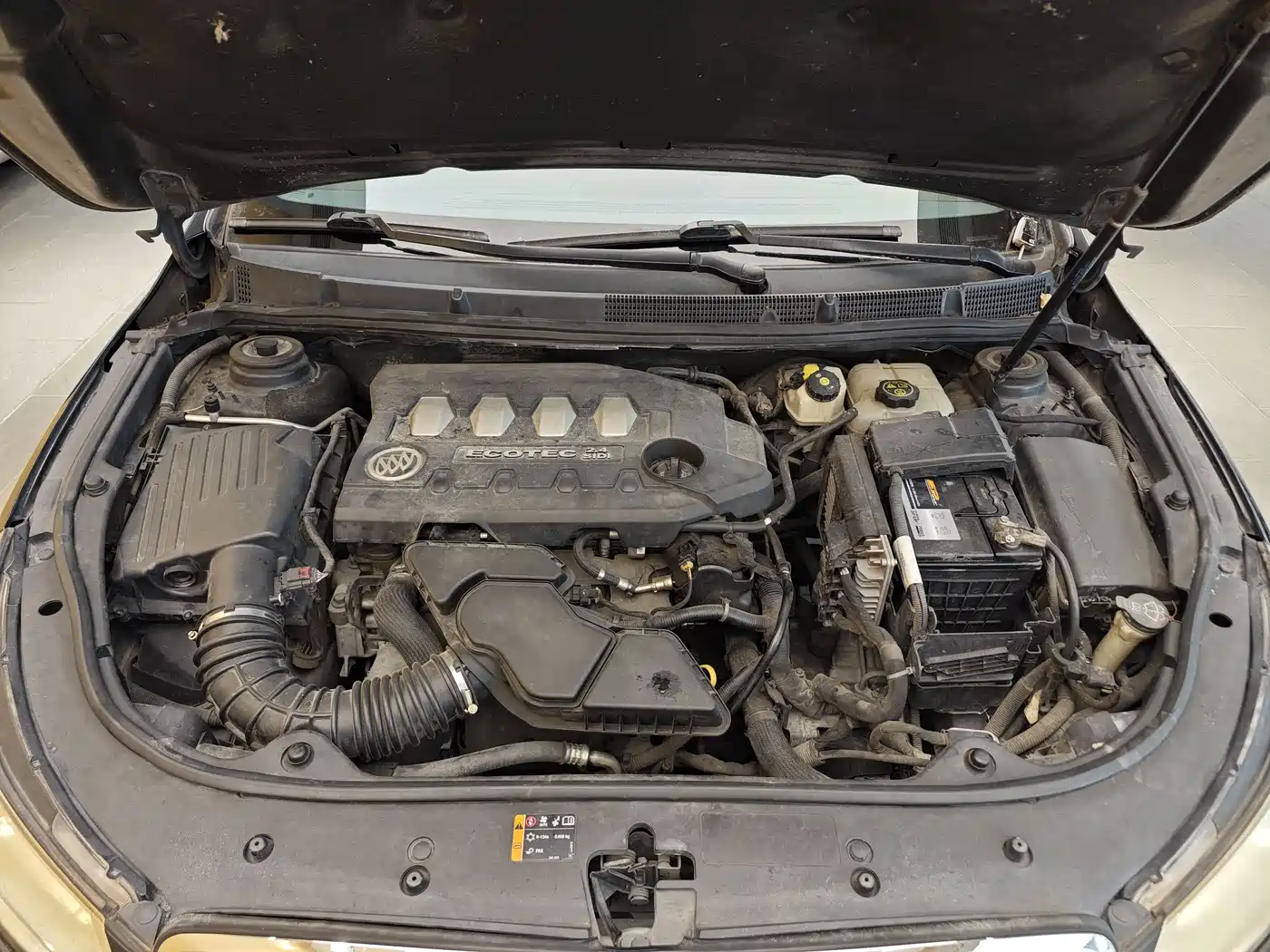 Buick LaCrosse 2012 2.4L SIDI Elegance Edition фото 34