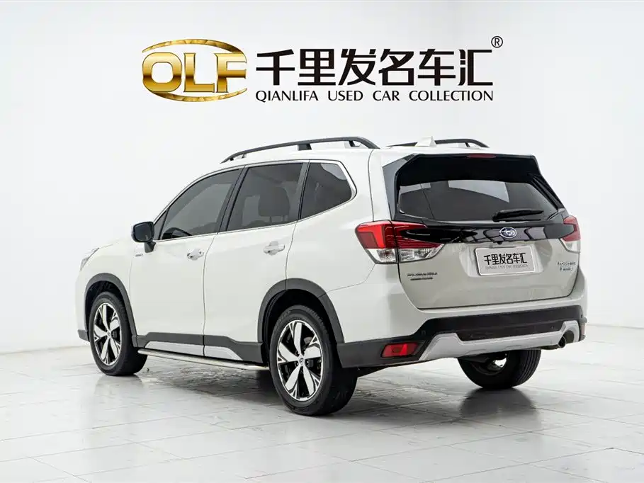 Subaru Forester 2019 2.0i Smart Hybrid Sport EyeSight фото 4
