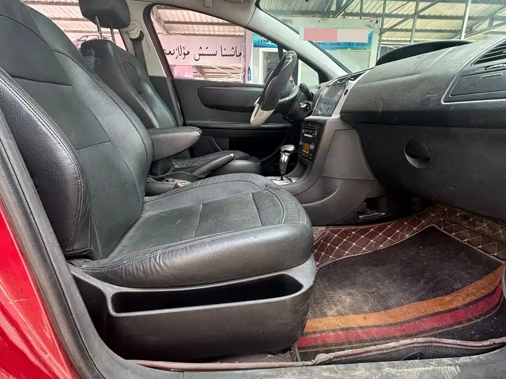Фото 5 - Citroën C-Quatre