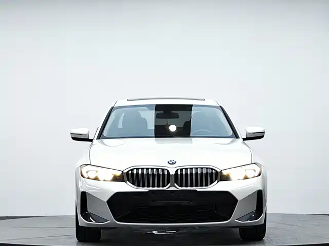 BMW 3 Series 2023 320Li M Sport Package — фото 3