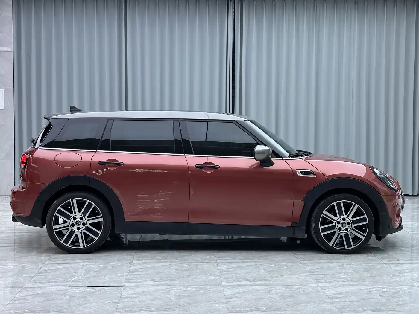MINI CLUBMAN