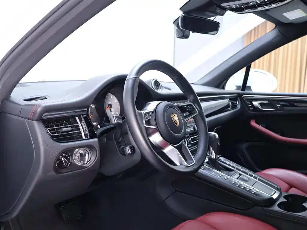 Porsche Macan 2020 Macan S 3.0T фото 12