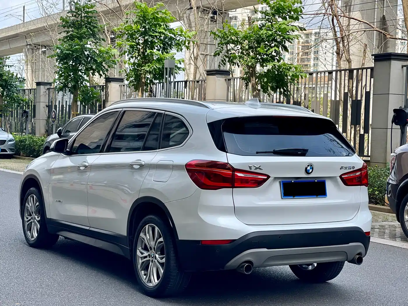 BMW X1 2018 sDrive20Li Leading Model фото 7