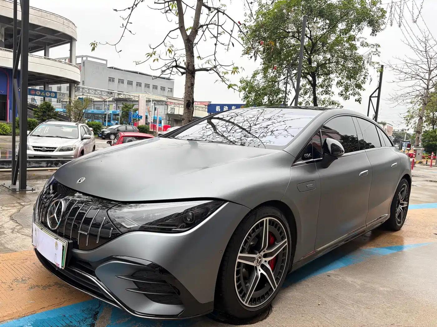 MERCEDES-BENZ EQE AMG