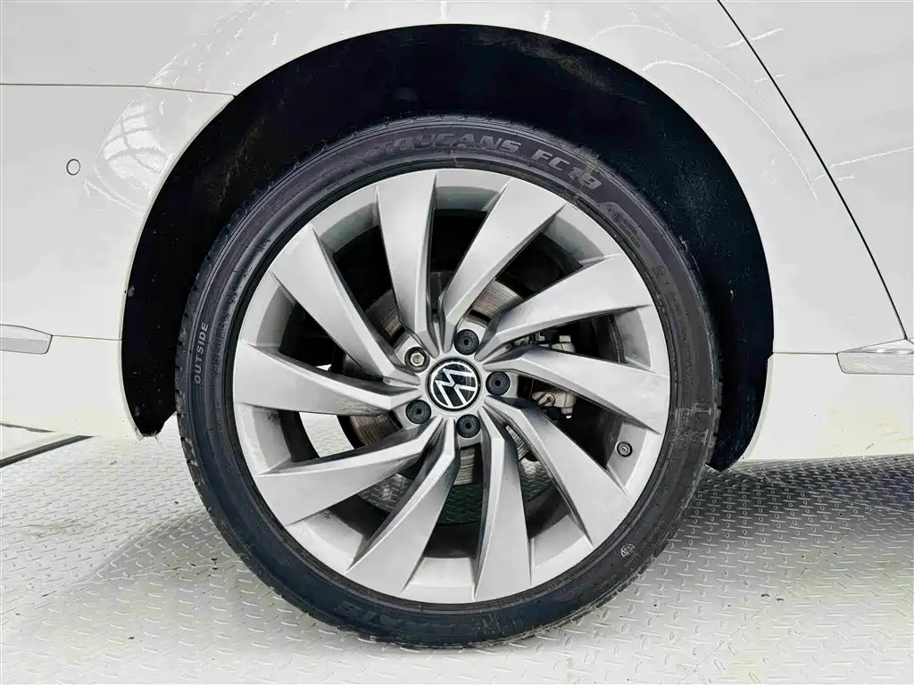 Volkswagen FAW-Volkswagen CC 2021 380TSI Eye-catching Edition фото 22
