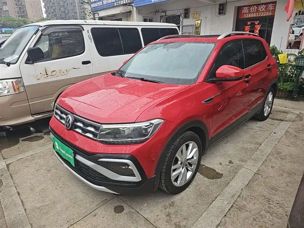 Volkswagen T-Cross 2019 1.5L Automatic Comfort Edition фото 2