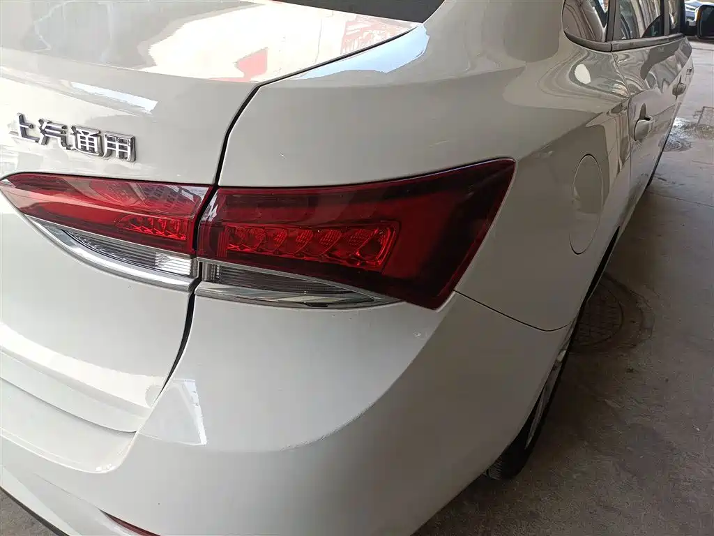Buick Excelle 2021 Facelift Exemplar 1.5L Auto Progressive фото 8