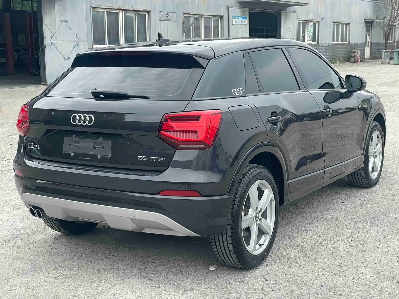 Audi Q2L 2021 35 TFSI Fashion Elegance фото 3