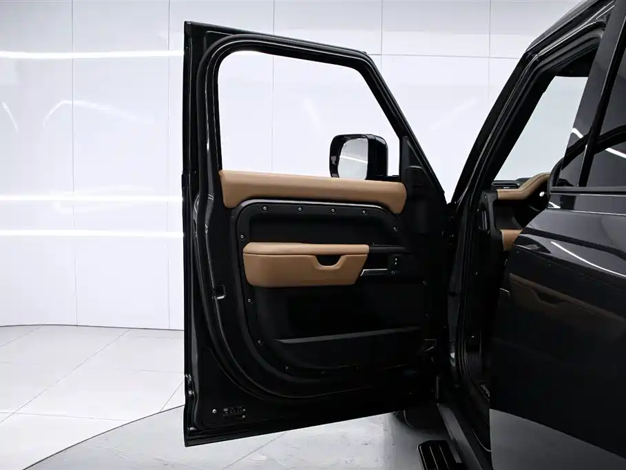 LAND ROVER GUARD