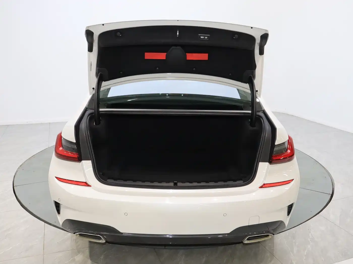 BMW 3 Series 2022 325Li M Sport Package фото 17