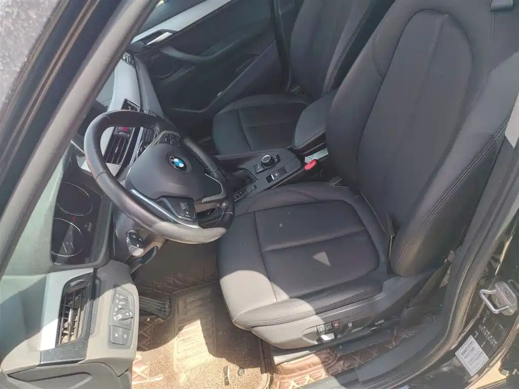 BMW X1 2019 sDrive18Li Fashion Model фото 15