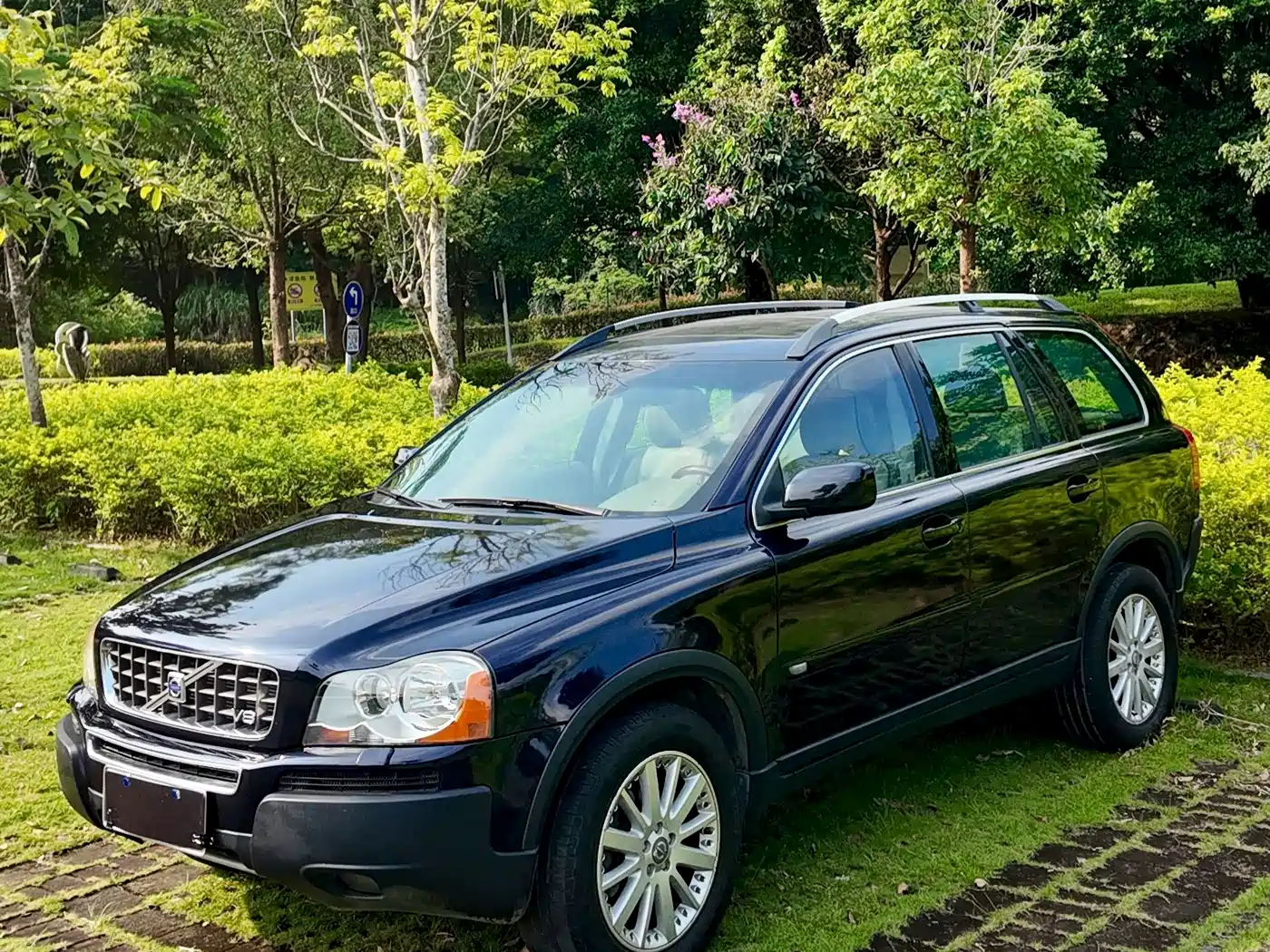 Volvo XC90 2009 2006 4.4 V8 AWD 5-seater Executive