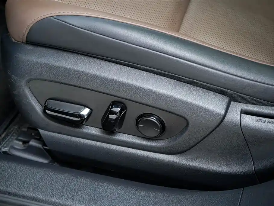 Lexus ES 2022 200 Excellence Edition фото 23
