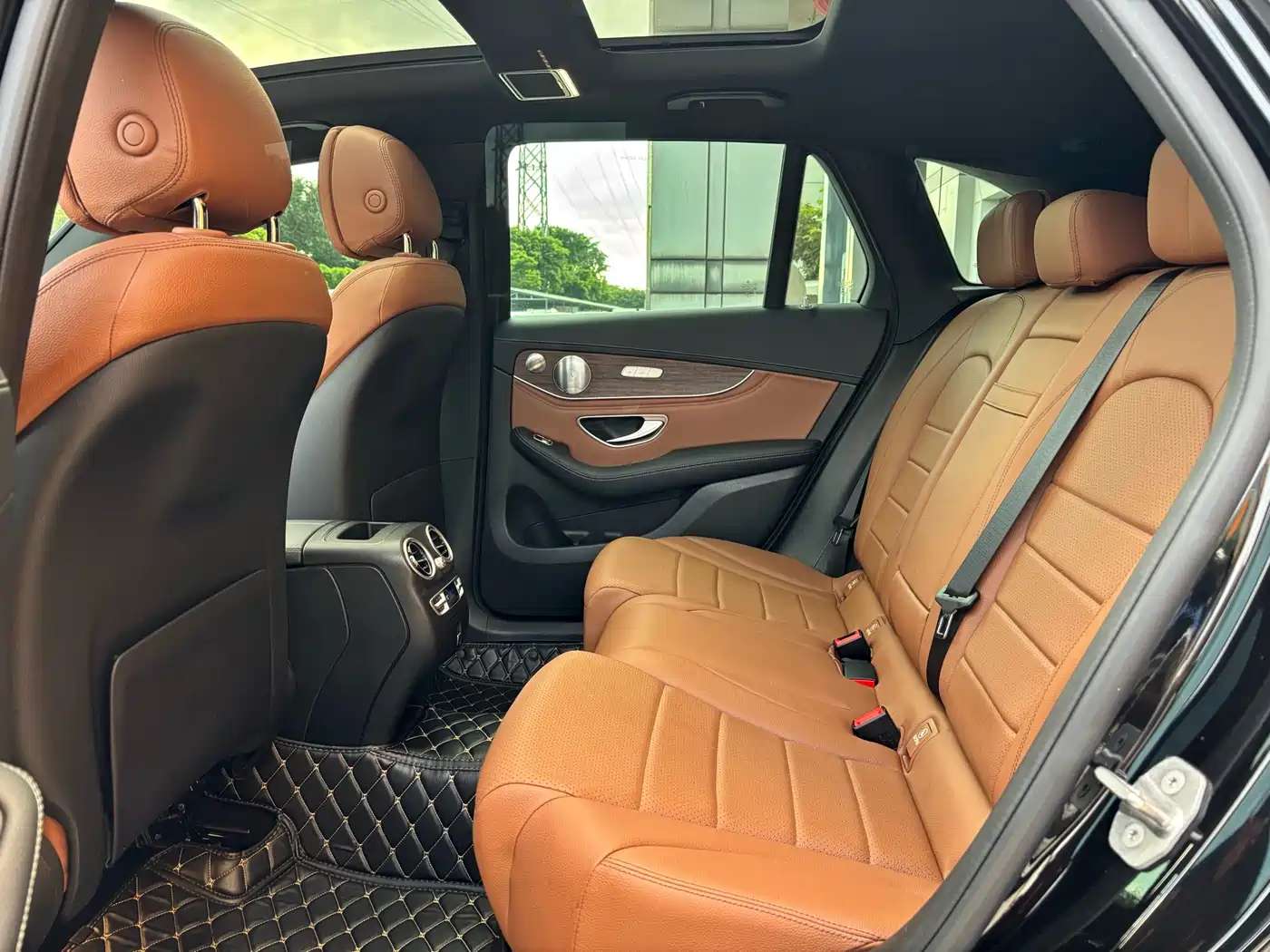 Mercedes-Benz GLC 2020 Facelift GLC 300 L 4MATIC Luxury фото 12