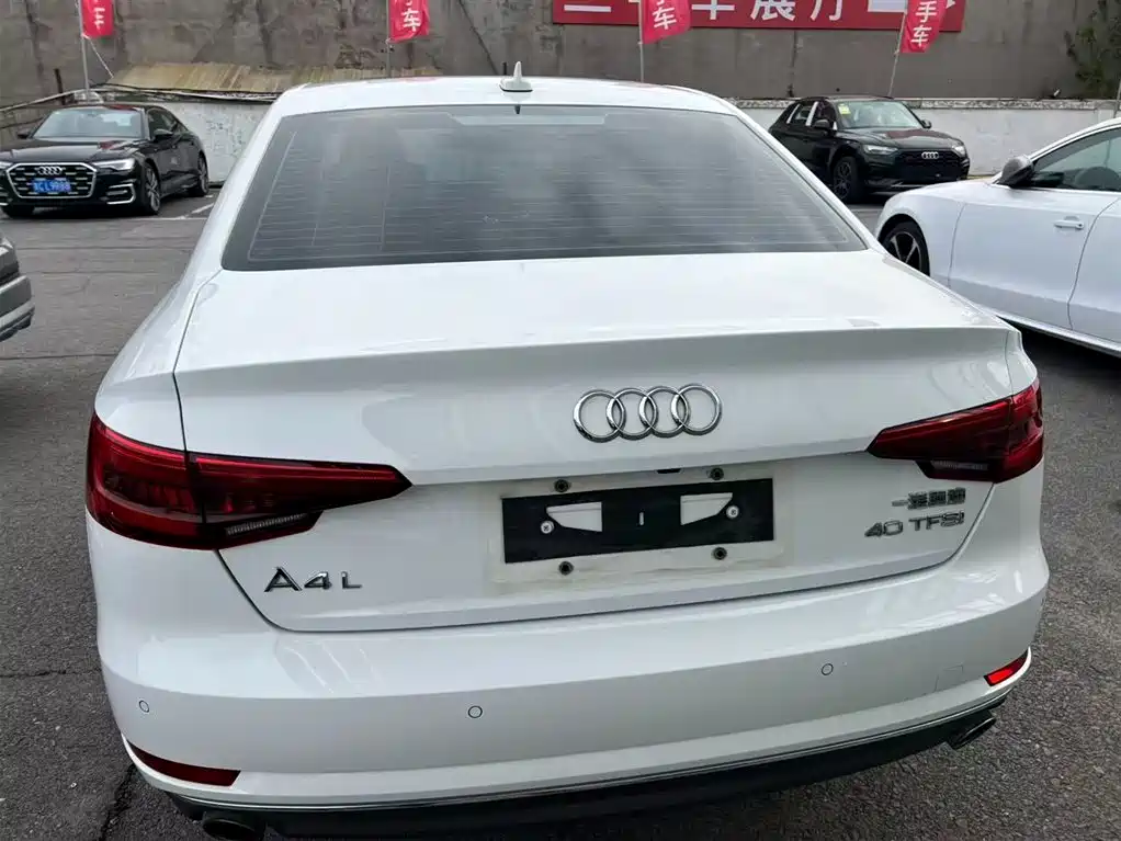 Audi A4L 2017 Plus 40 TFSI Fashion фото 3
