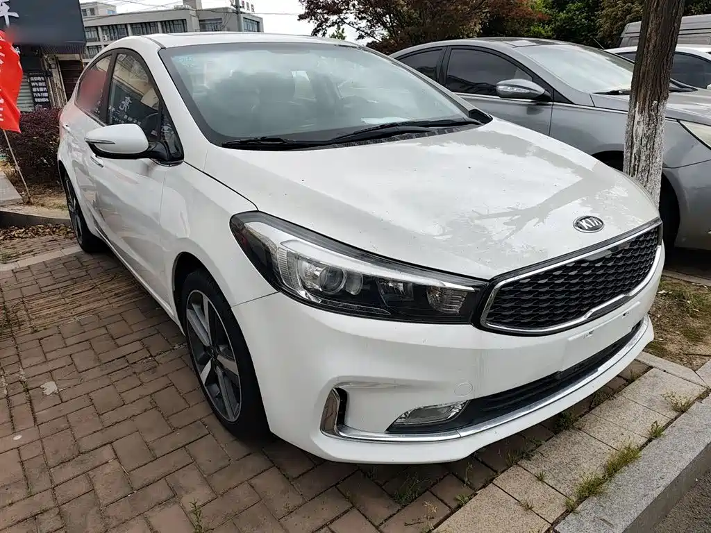 Kia K3 2017 1.6L Automatic 15th Anniversary Special GLS фото 4