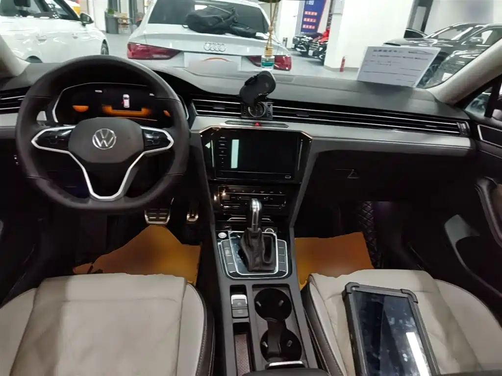Volkswagen Magotan 2023 2 Million Units Anniversary Edition 330TSI DSG Leading Type фото 10