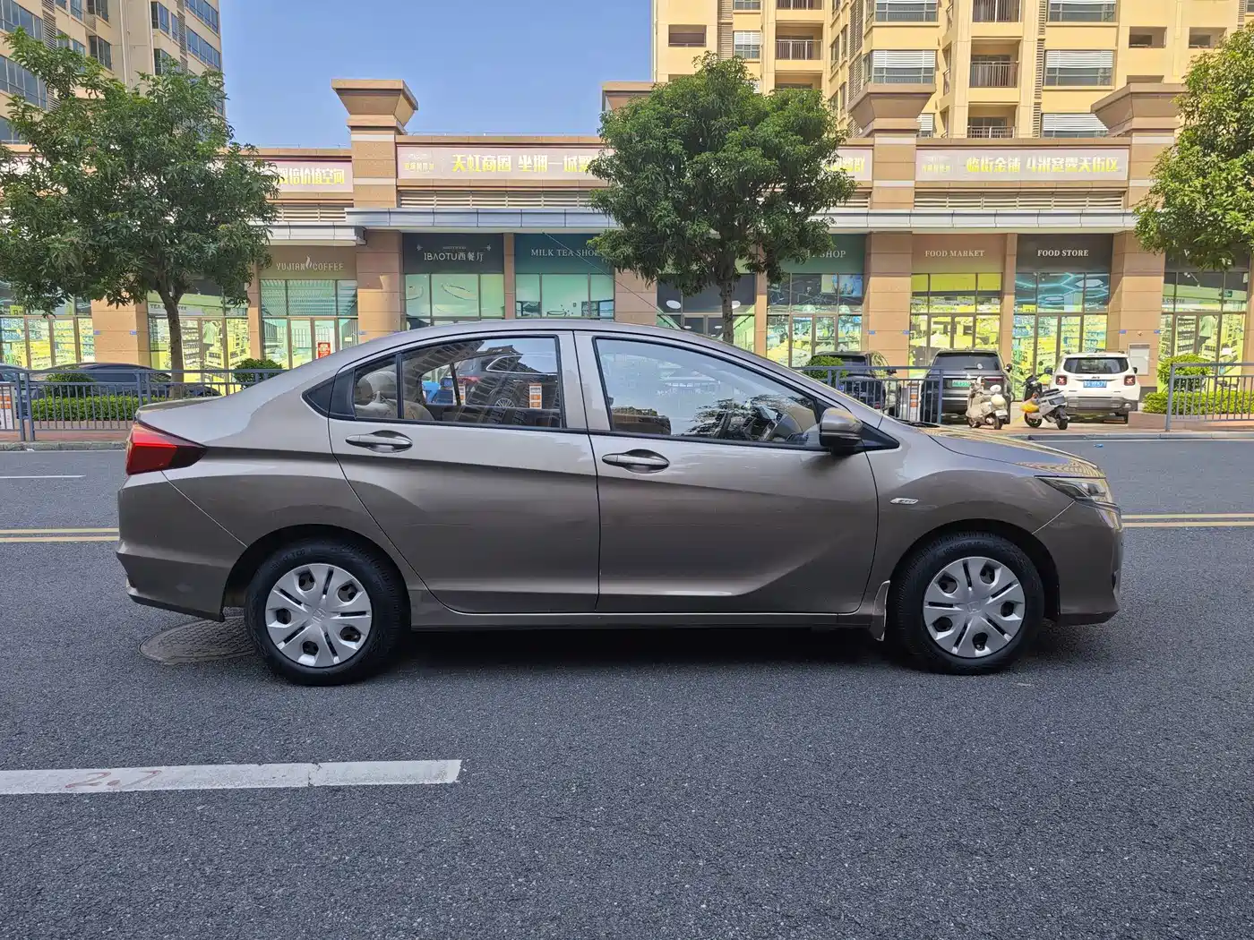 Honda Greiz 2018 2016 1.5L CVT Classic Edition