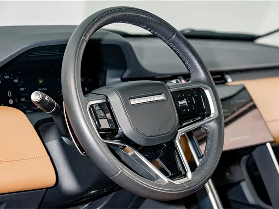 Land Rover Discovery Sport 2024 Luxury Custom Edition фото 10