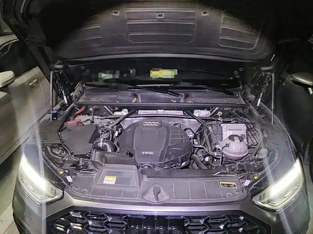 Audi Q5L 2022 Facelift 40T Luxury Dynamic — фото 3