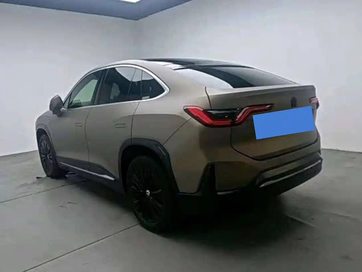 NIO NIO EC6