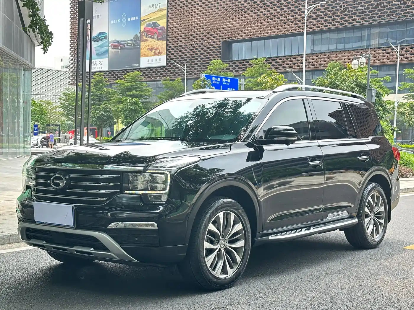 GAC Trumpchi Trumpchi GS8 2017 320T 2WD Luxury Smart Connect (7-seater)