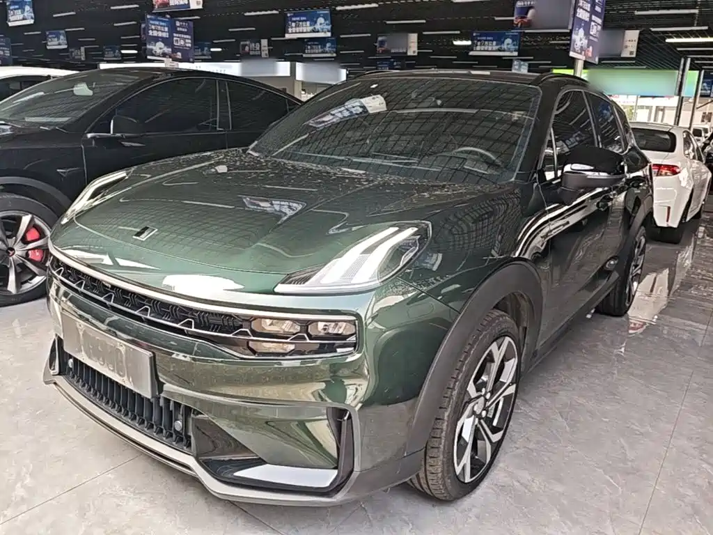 Lynk & Co 06 EM-P 2023