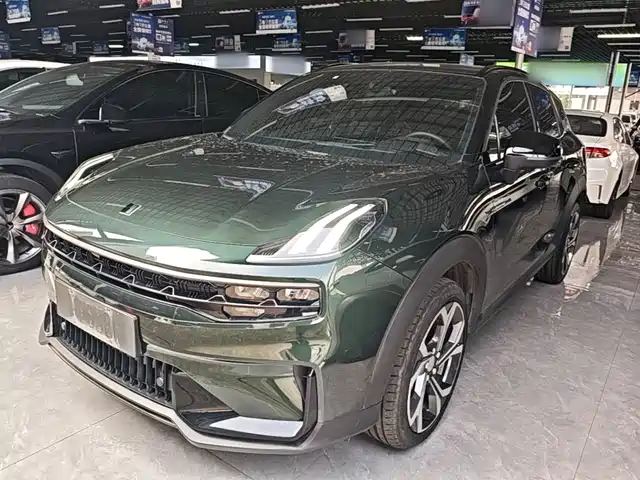 Lynk & Co 06 EM-P 1.5T Remix PHEV Hero